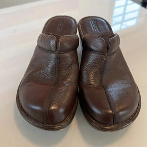 Born Mules Brown Leather women size 9 or 40.5